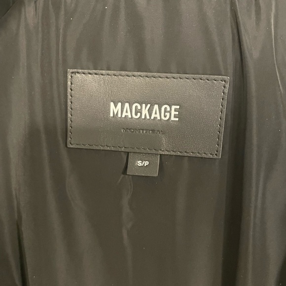 KAY down coat with natural fur Signature Mackage Collar - Picture 8 of 9